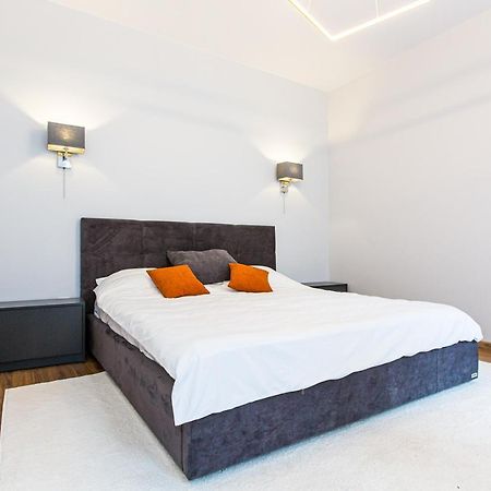 3 Vodna Apartment Lviv Buitenkant foto