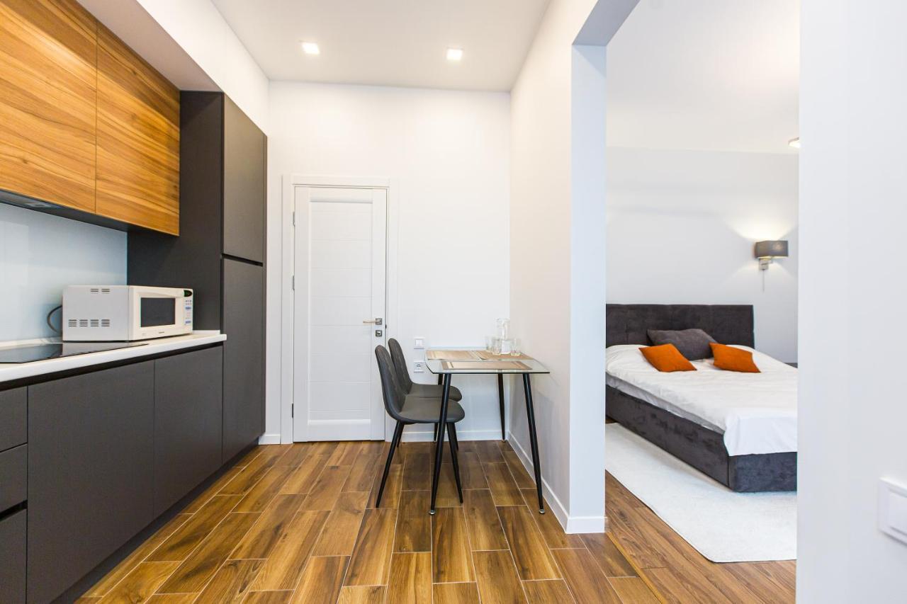 3 Vodna Apartment Lviv Buitenkant foto