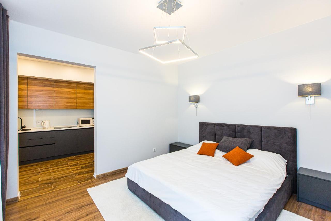 3 Vodna Apartment Lviv Buitenkant foto