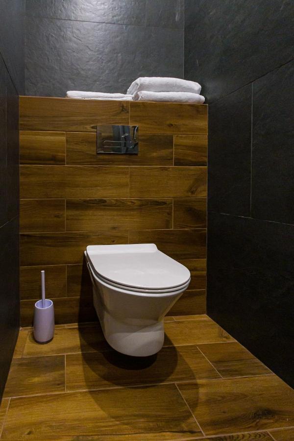 3 Vodna Apartment Lviv Buitenkant foto