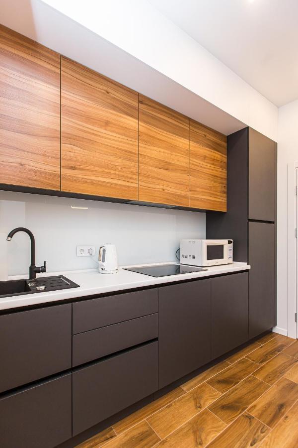 3 Vodna Apartment Lviv Buitenkant foto