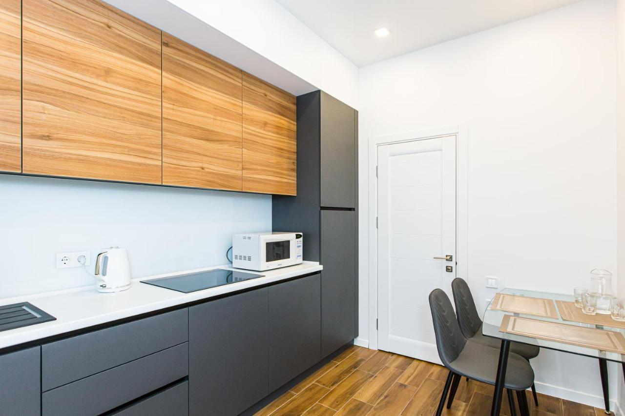 3 Vodna Apartment Lviv Buitenkant foto
